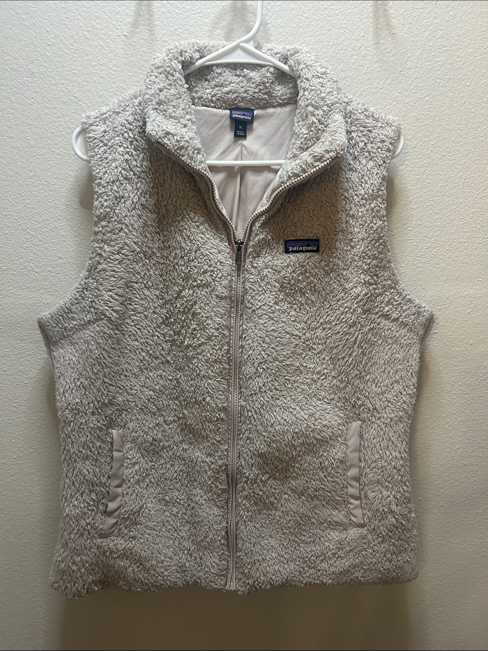 Patagonia Light Beige Sherpa Fleece Vest